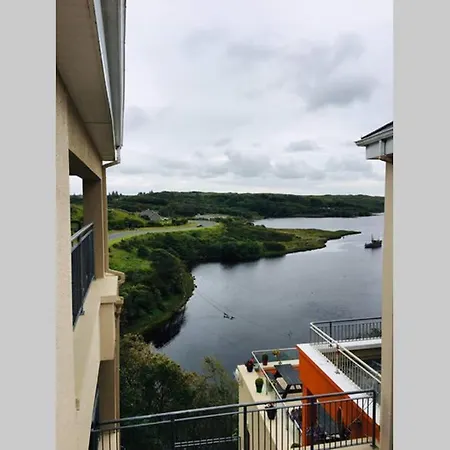 4, Bay Apartment